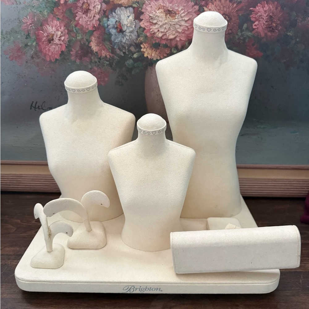 Brighton Cream Velvet Jewelry Display Set